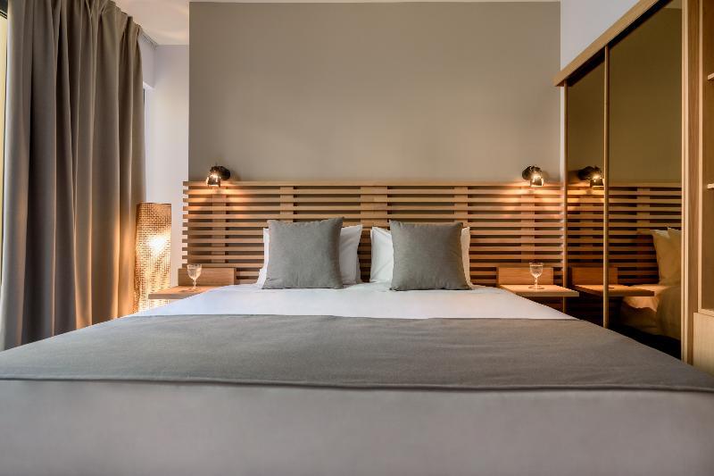 Fos Downtown 3*